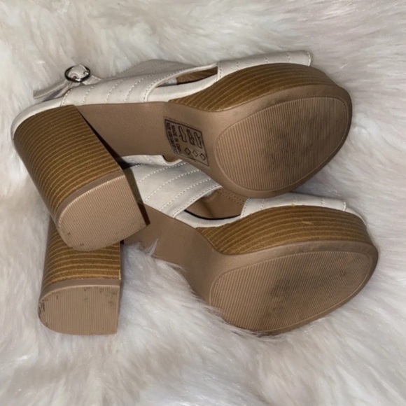 QUPID Slingback Sandals Heels Size  6 Neutral Beige Open Toe Block Heel - Picture 8 of 14